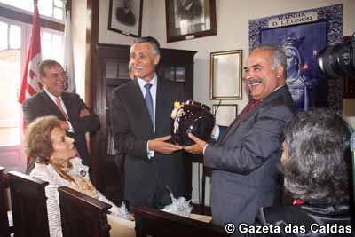 Cavaco Silva elogia “responsabilidade social” dos 150 anos do Montepio das Caldas Cavaco Silva