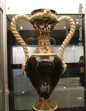 Peça de Bordalo Pinheiro