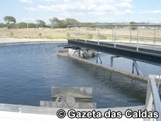 Dívidas das autarquias à empresa Águas do Oeste sem solução à vista