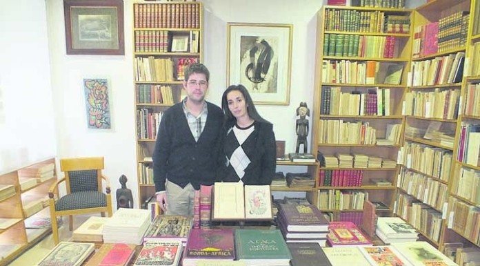 Milhares de livros na Livraria Alfarrabista