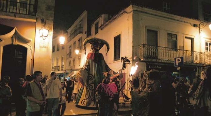 Movida criativa caldense encheu de gente o centro da cidade