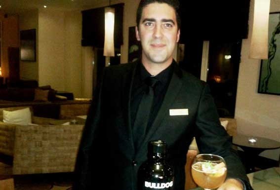 Chefe de bares do Hotel Marriott ganha prémio com coktail de gin