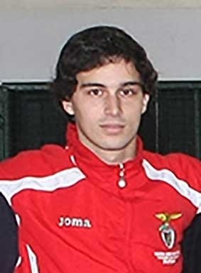 Jovem morre ao cair de telhado nas Caldas