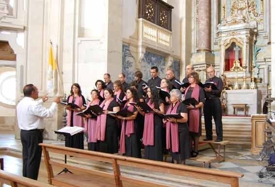 Coral Alma Nova comemora 32º aniversário com concerto