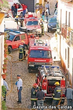 Incêndio destrói casa em Óbidos