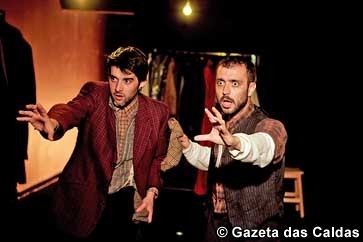 Assédio Teatro representa peça nas Caldas