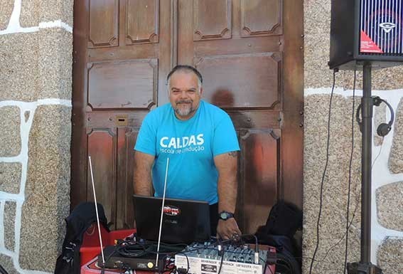 Caldense emite programa de rádio Motard FM pela Internet para todo o mundo