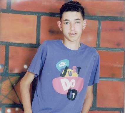 Jovem de 18 anos sem fisioterapia adequada no hospital das Caldas depois de AVC