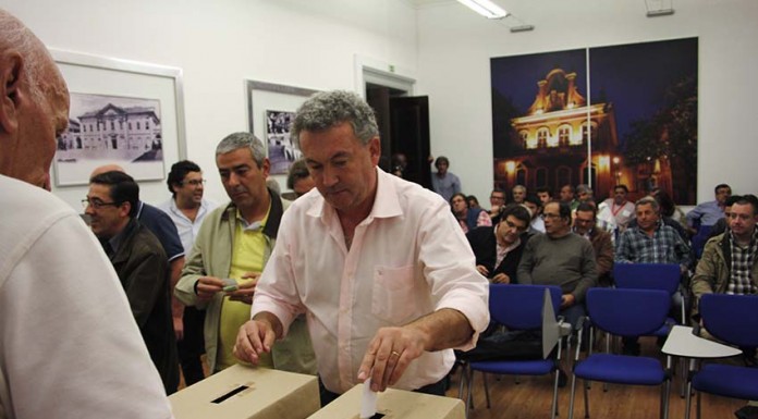 2-Jorge Reis votar_8906