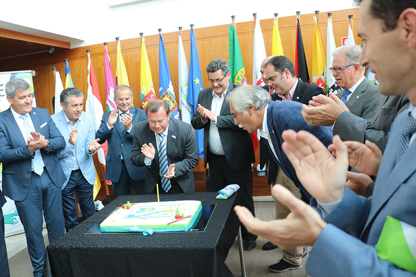 Em dia de festa os autarcas comemoraram os 30 anos da Comunidade Internacional do Oeste | Isaque Vicente