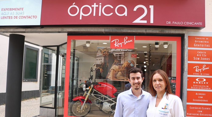 Empresa caldense Visão Pioneira abre a quarta loja na cidade Paulo Cenicante (gestor da Visão Pioneira) e Cecília Oliveira (responsável da loja)