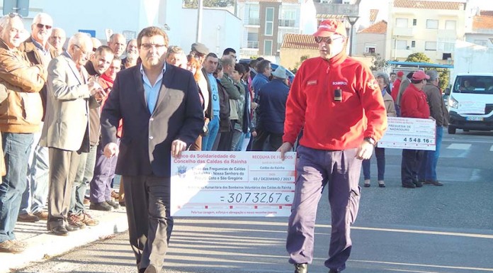 Cortejo de oferendas dos Bombeiros bateu recorde de angariações Gazeta das Caldas