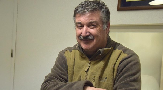 Foi fazer uma lavagem aos ouvidos e teve que levar a água quente de casa Gazeta das Caldas