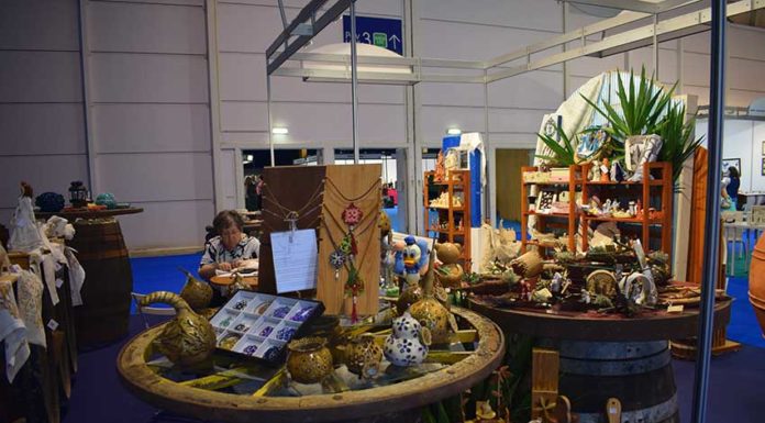 Maior comitiva de artesãos caldenses presentes na Feira Internacional de Artesanato Feira Internacional de Artesanato - Gazeta das Caldas