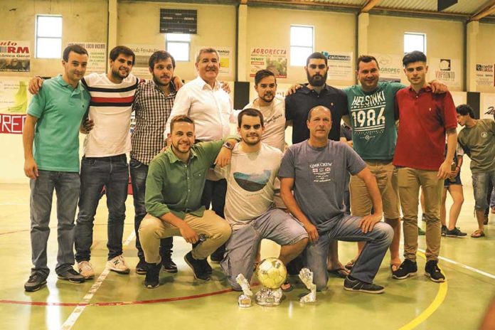 Laranjeira dominou o Torneio Intercolectividades de Alvorninha Laranjeira dominou o Torneio Intercolectividades de Alvorninha - Gazeta das Caldas