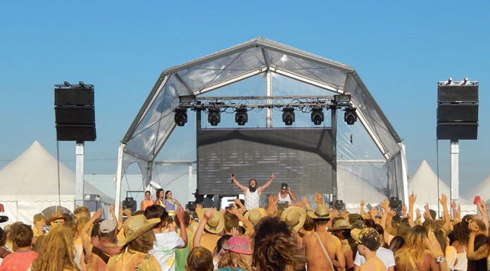 Gazeta das Caldas - Oeste Fest volta a ter palco este Verão na Foz do Arelho