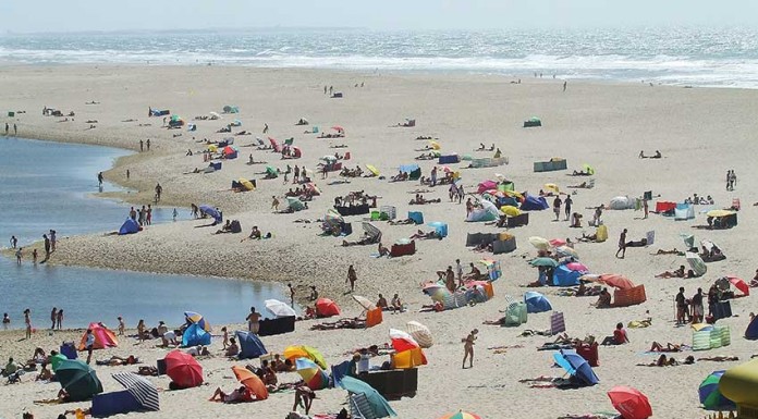 Torres Vedras com 12 praias “Qualidade de Ouro” 12 Praias “Qualidade de Ouro” - Gazeta das Caldas