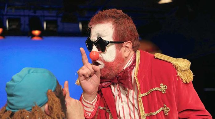 Teatro da Rainha alerta para a poluição dos oceanos Gazeta das Caldas - Teatro da Rainha