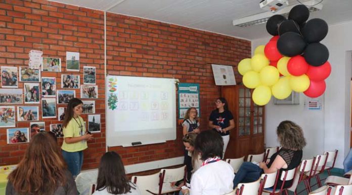 Dia do agrupamento abriu portas da D. João II aos pais e aos futuros alunos