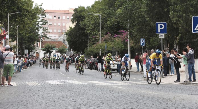 Caldas da Rainha saiu à rua para ver a Volta passar