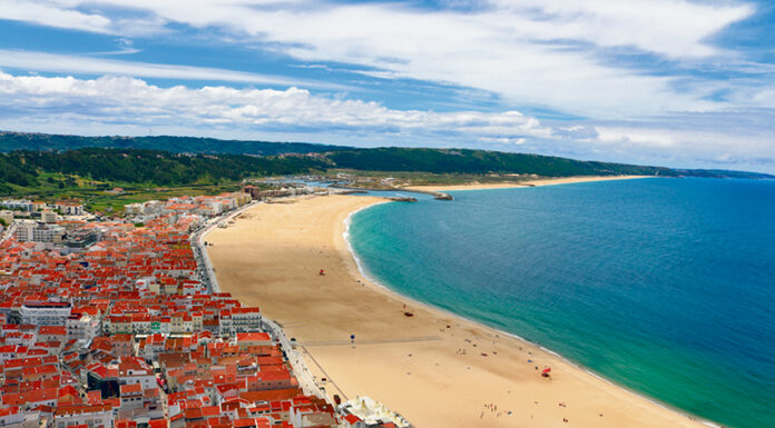 Biblioteca de Praia lança concurso de fotografia na Nazaré