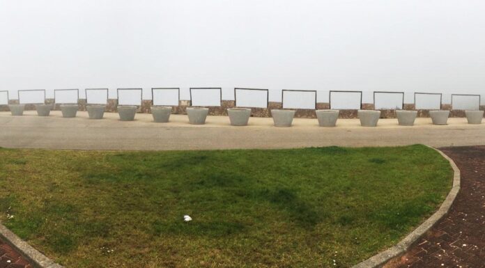 Moradores da Serra do Bouro convidados a decorar protecções em miradouro