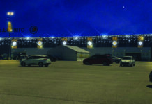 E.Leclerc das Caldas ilumina fachada no Natal