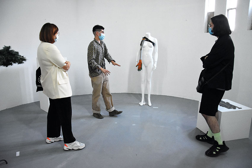 Reaproveitar materiais  para criar objetos