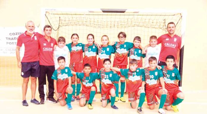 Futsal: Infantis da AD Alvorninha em plano de destaque