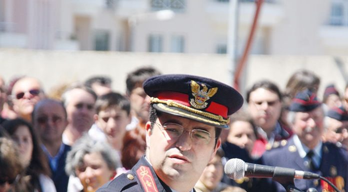 Nazaré: Mário Cerol tomou posse como comandante dos Bombeiros