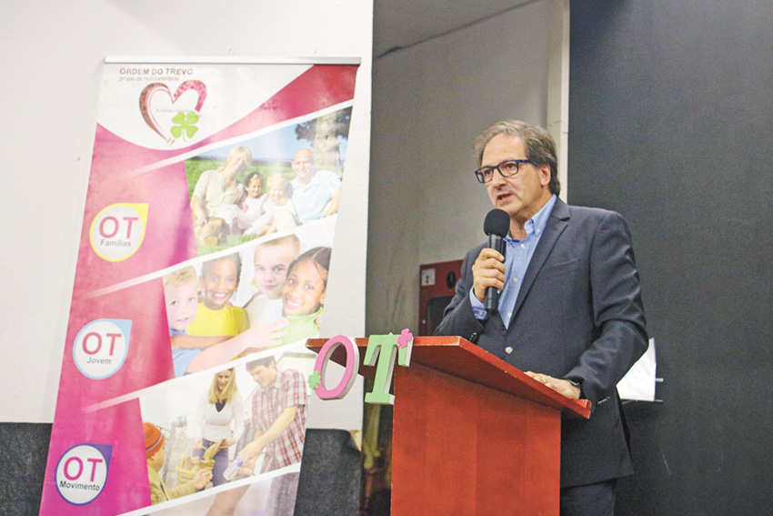 Faleceu José Viegas, presidente da Ordem do Trevo