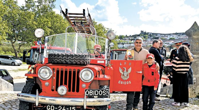 Ícone dos bombeiros de Óbidos tem a história contada em livro