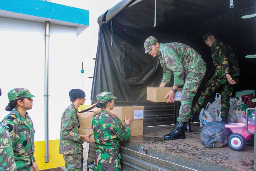 ESE oferece bens e roupa a instituições da cidade