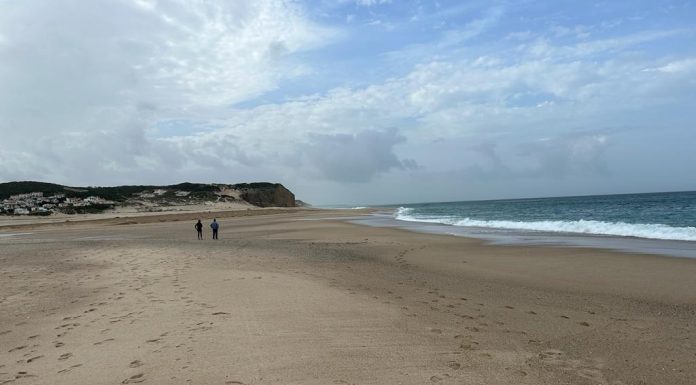 Ligação da Lagoa de Óbidos ao mar fechou na terça-feira