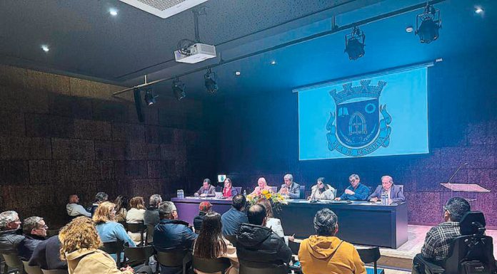 Câmara de Alcobaça apresentou regulamento para a ALEB