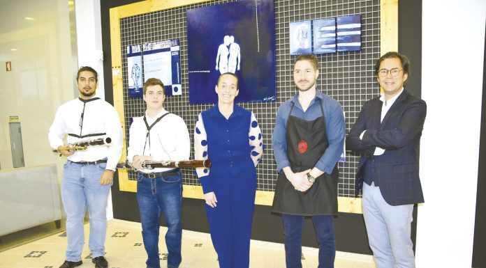 Umbelina Barros mostra a sua arte com música e chocolate