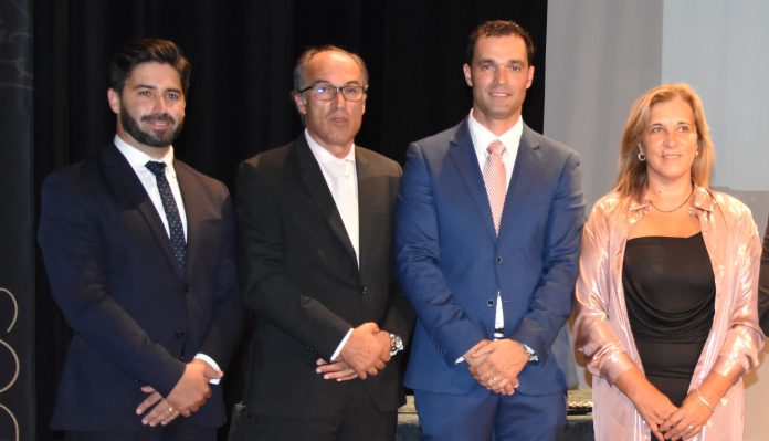 Vereadores do PSD e presidente, na tomada de posse do atual executivo, em 2021