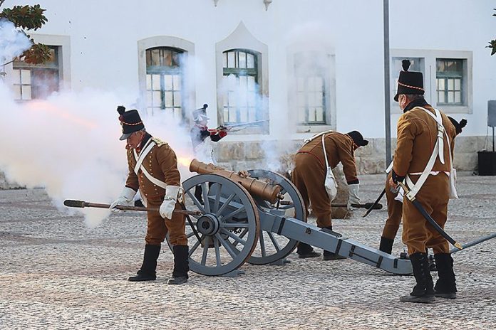 1-canhoesBatalhaRolica