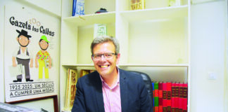 O autor que não se conseidera um escritor diz que continuará a escrever sobre esta região do país